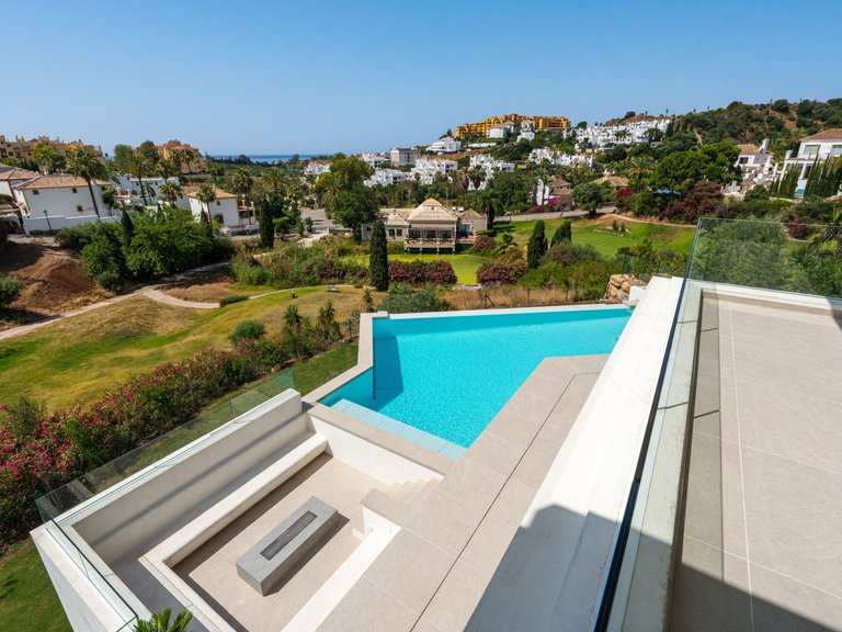 Apartment for Sale  in Estepona, Malaga 14