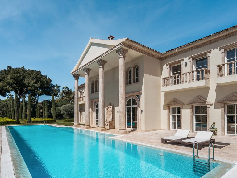 Apartment for Sale  in Marbella, Malaga 9