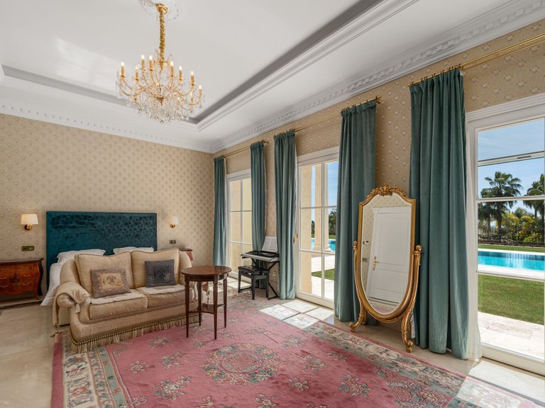 Apartment for Sale  in Marbella, Malaga 33