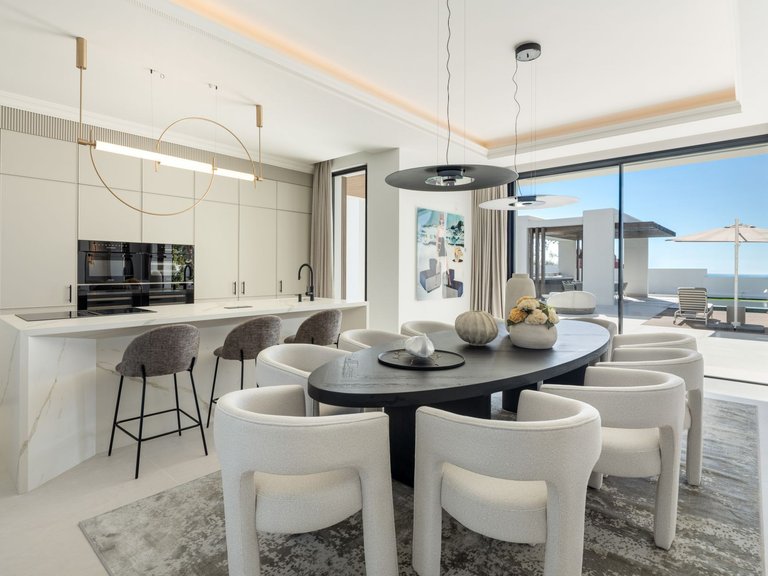 Apartment for Sale  in Marbella, Malaga 5