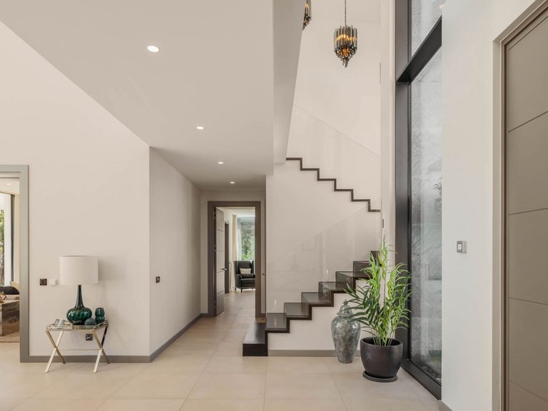 Apartment for Sale  in Marbella, Malaga 18
