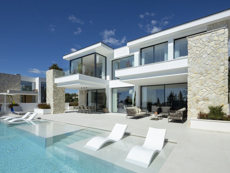 Apartment for Sale  in Marbella, Malaga 31