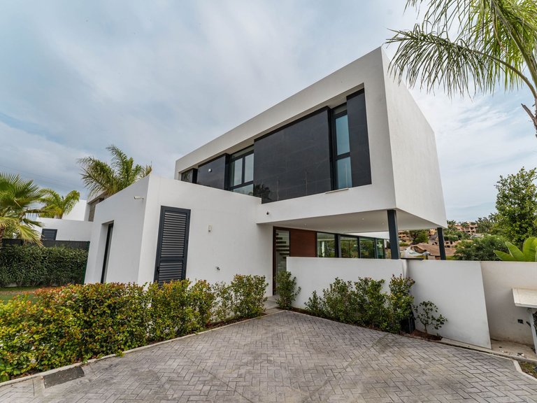 Apartment for Sale  in Marbella, Malaga 23