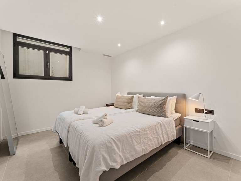 Apartment for Sale  in Marbella, Malaga 16