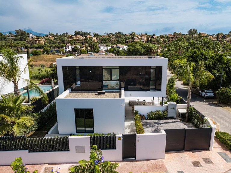 Apartment for Sale  in Marbella, Malaga 21