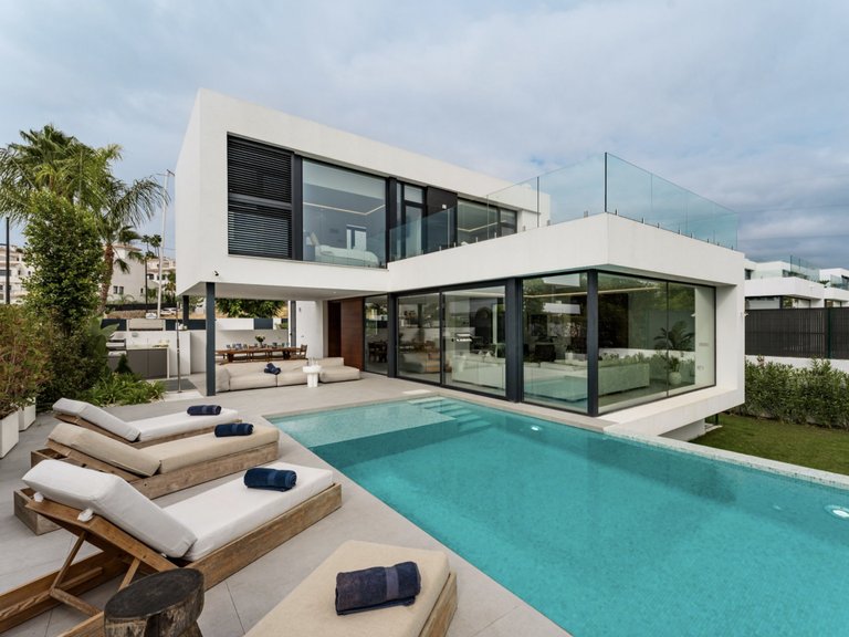 Apartment for Sale  in Marbella, Malaga 1