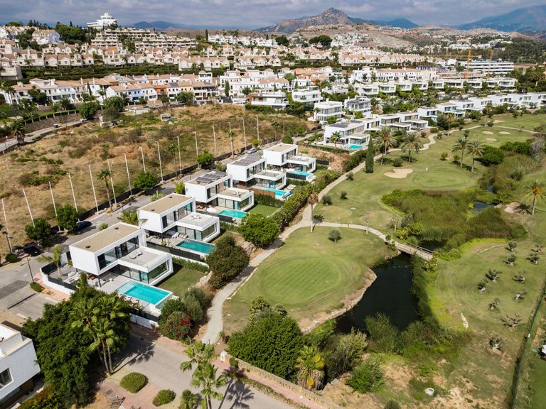 Apartment for Sale  in Marbella, Malaga 20
