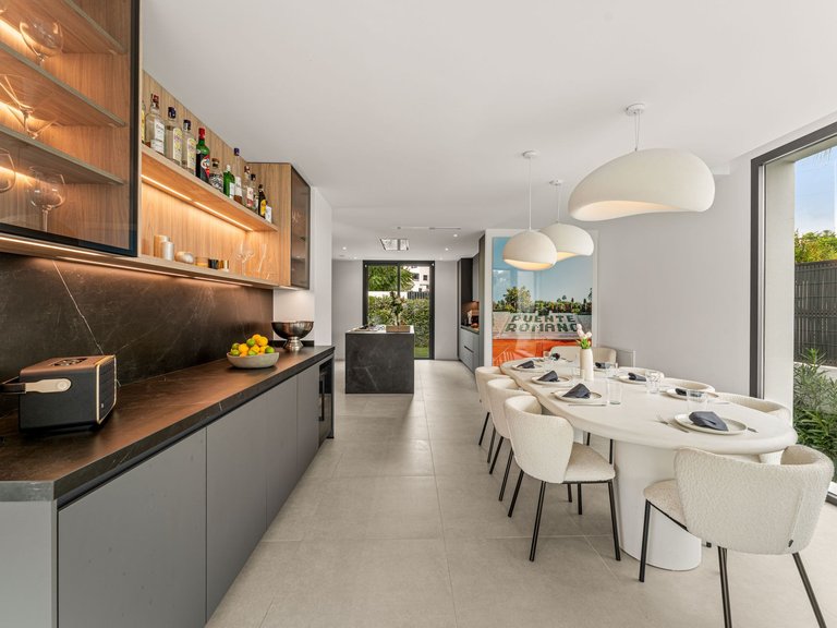 Apartment for Sale  in Marbella, Malaga 3