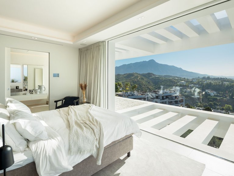 Apartment for Sale  in Marbella, Malaga 16