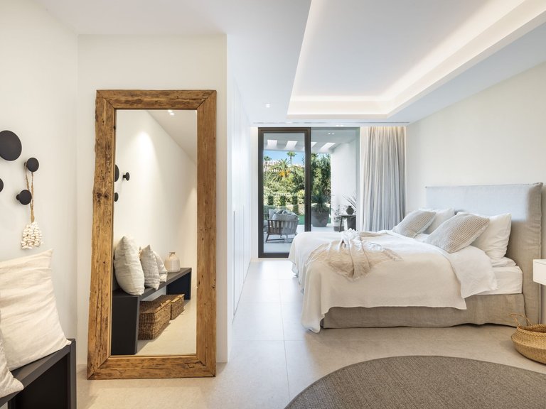 Apartment for Sale  in Marbella, Malaga 26