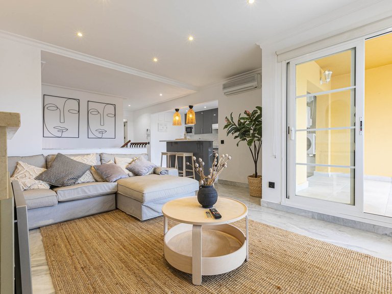 Apartment for Sale  in Marbella, Malaga 16