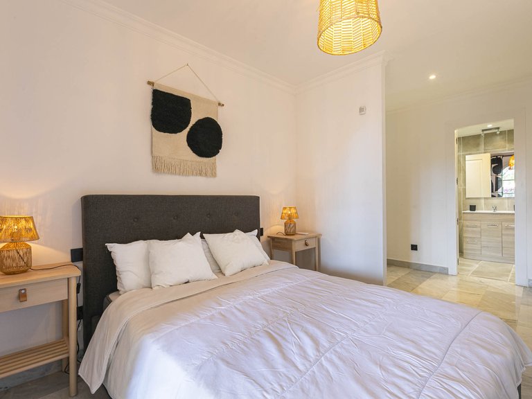 Apartment for Sale  in Marbella, Malaga 35