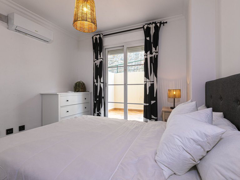 Apartment for Sale  in Marbella, Malaga 28