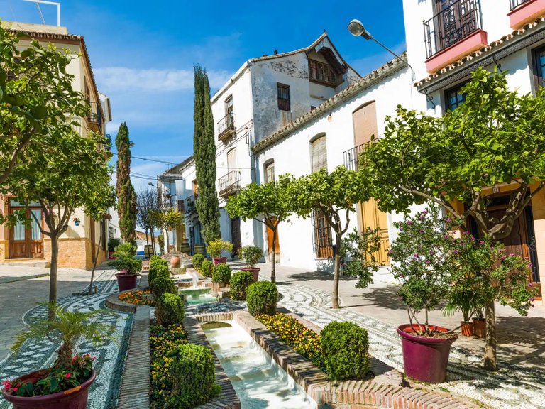 Apartment for Sale  in Marbella, Malaga 11