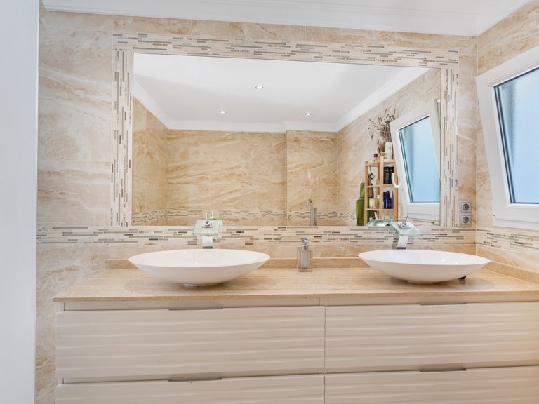 Apartment for Sale  in Marbella, Malaga 30