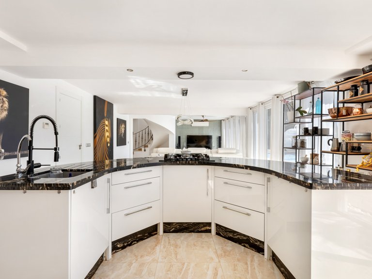 Apartment for Sale  in Marbella, Malaga 43