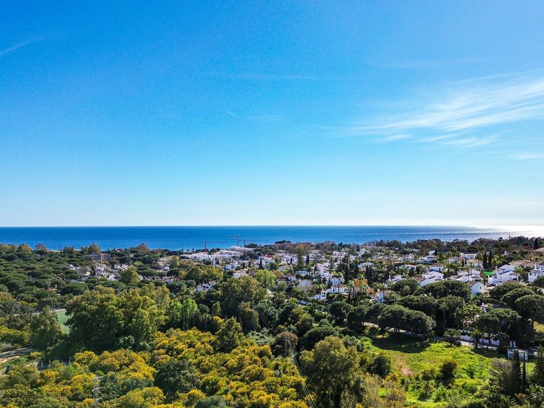 Apartment for Sale  in Marbella, Malaga 2