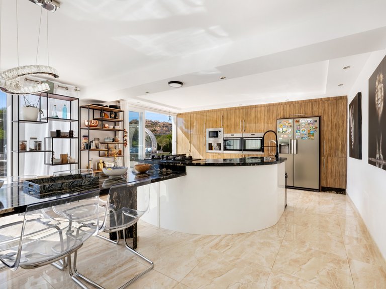 Apartment for Sale  in Marbella, Malaga 42