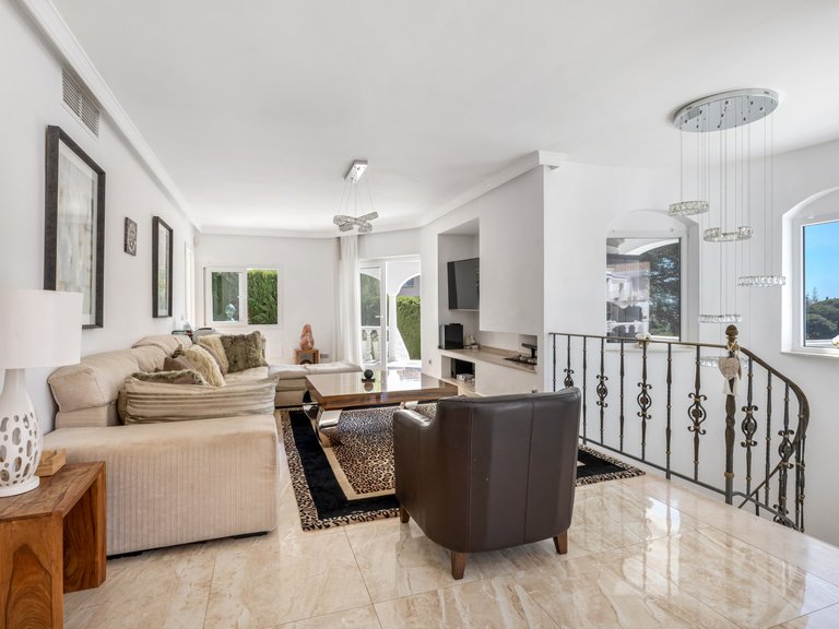 Apartment for Sale  in Marbella, Malaga 14