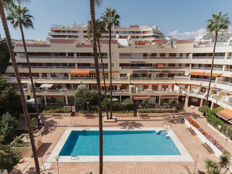 Apartment for Sale  in Marbella, Malaga 28