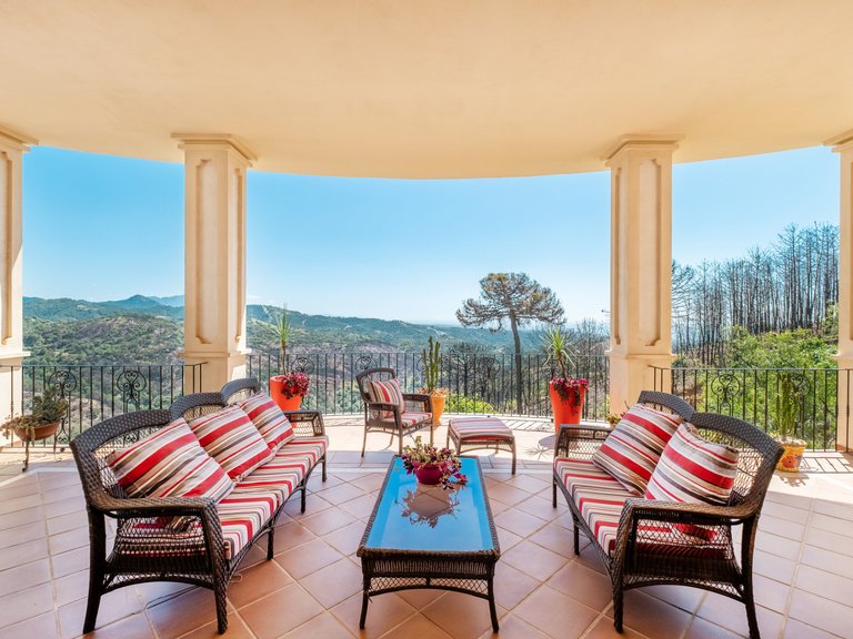 Apartment for Sale  in Estepona, Malaga 2