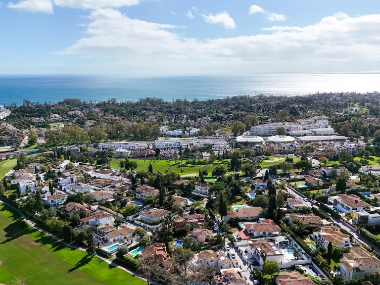 Apartment for Sale  in San Pedro De Alcantara, Malaga 25