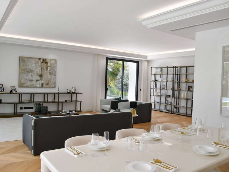 Apartment for Sale  in Marbella, Malaga 10