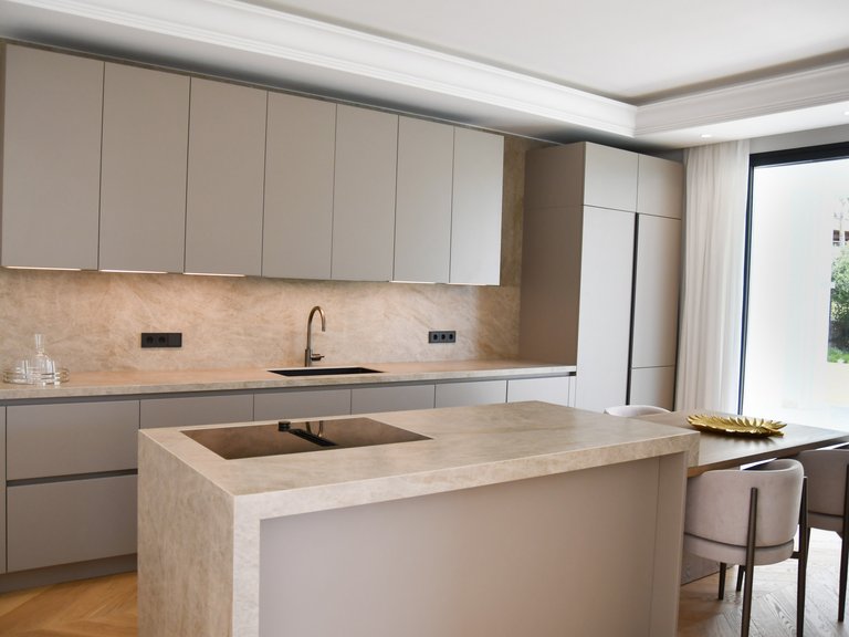Apartment for Sale  in Marbella, Malaga 7