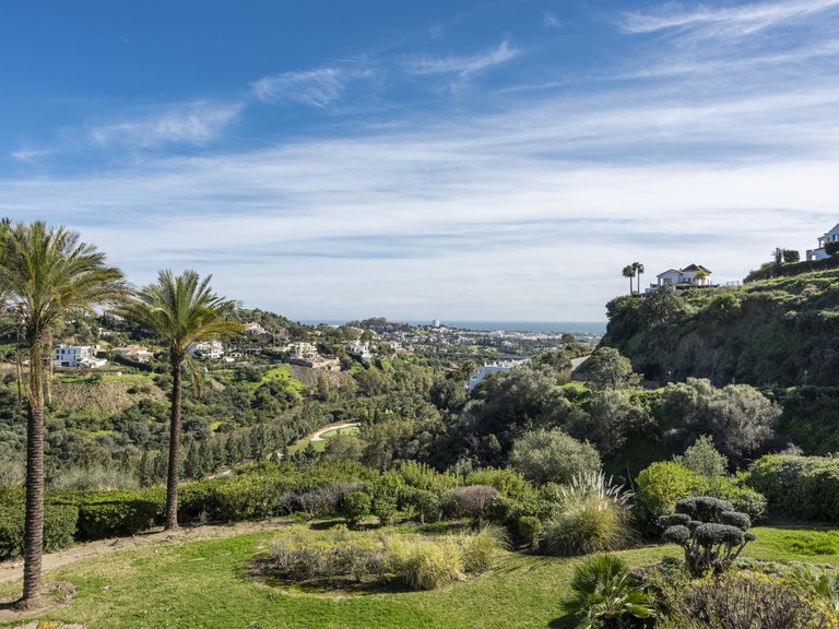 Apartment for Sale  in Benahavis, Malaga 30