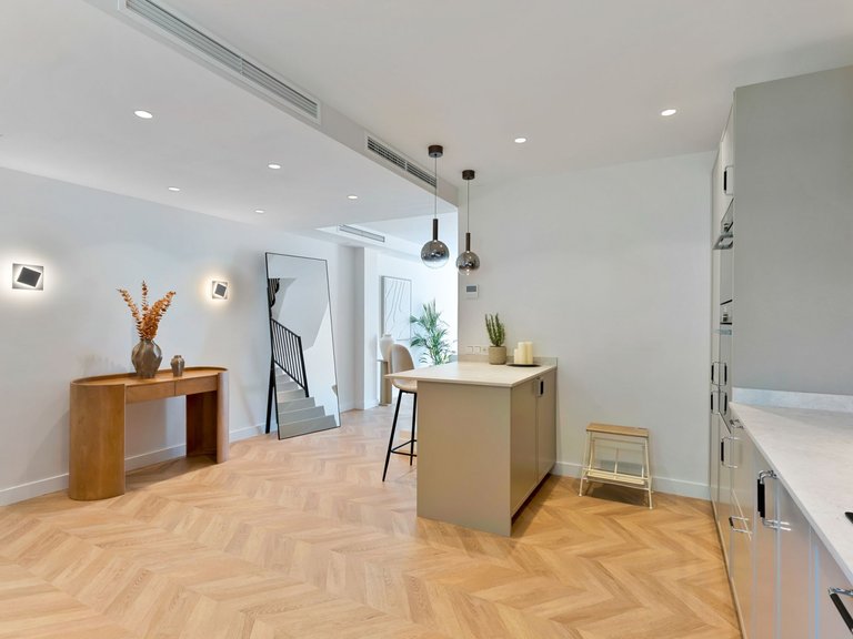 Apartment for Sale  in Marbella, Malaga 13