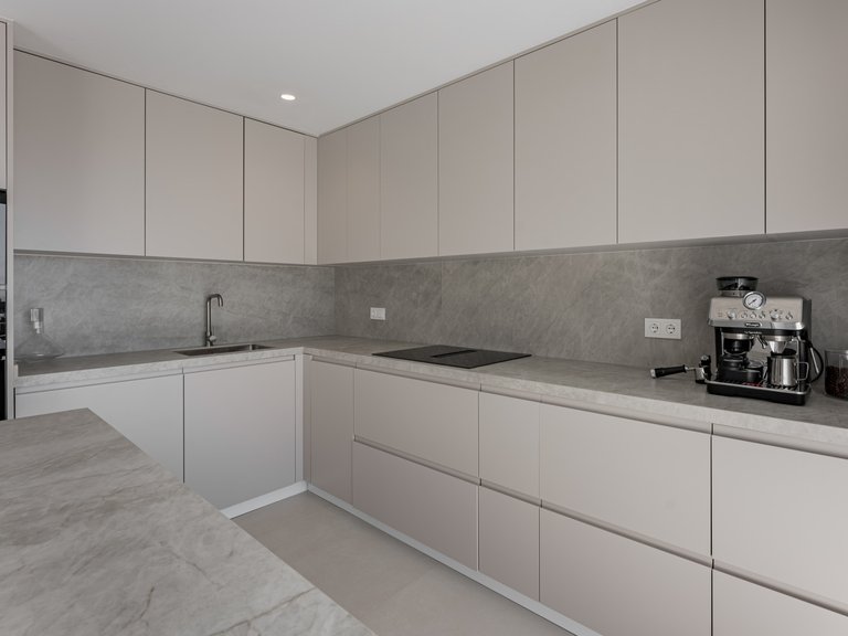 Apartment for Sale  in Benahavis, Malaga 18