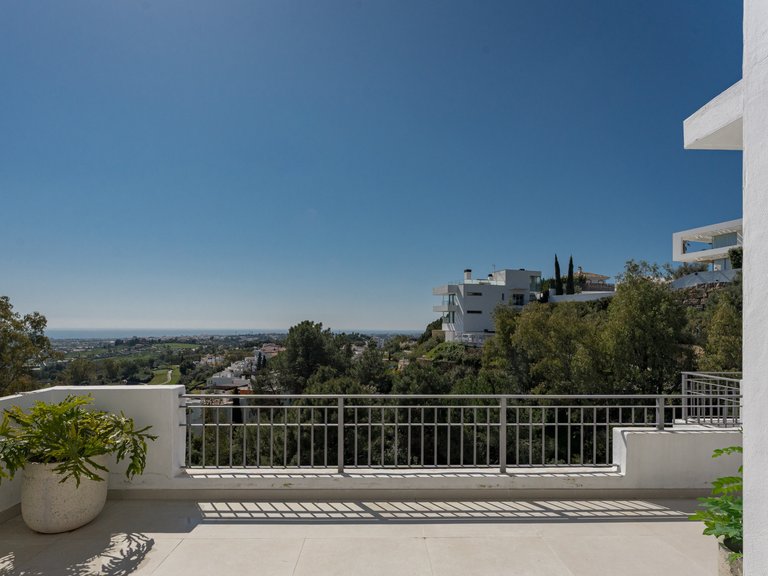 Apartment for Sale  in Benahavis, Malaga 41