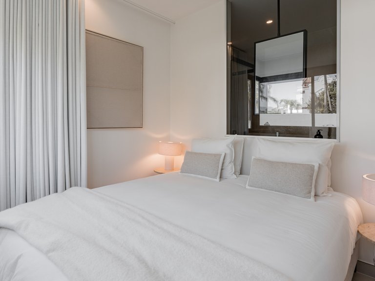 Apartment for Sale  in Benahavis, Malaga 30