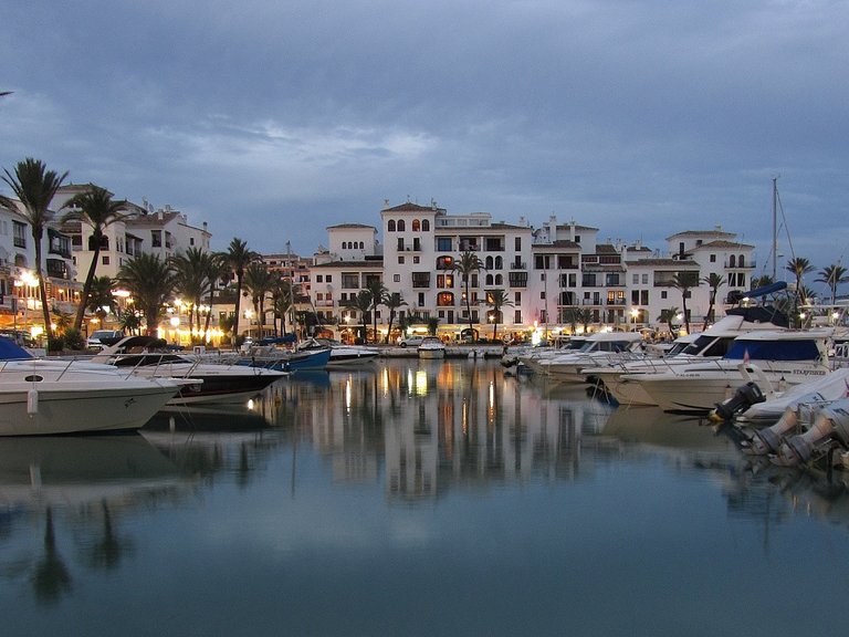 Apartment for Sale  in Marbella, Malaga 13