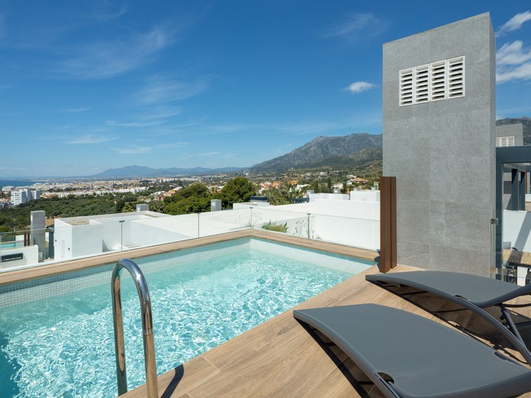Apartment for Sale  in Marbella, Malaga 7