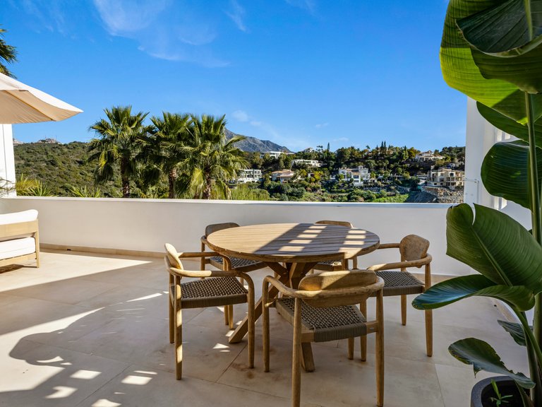 Apartment for Sale  in Benahavis, Malaga 5