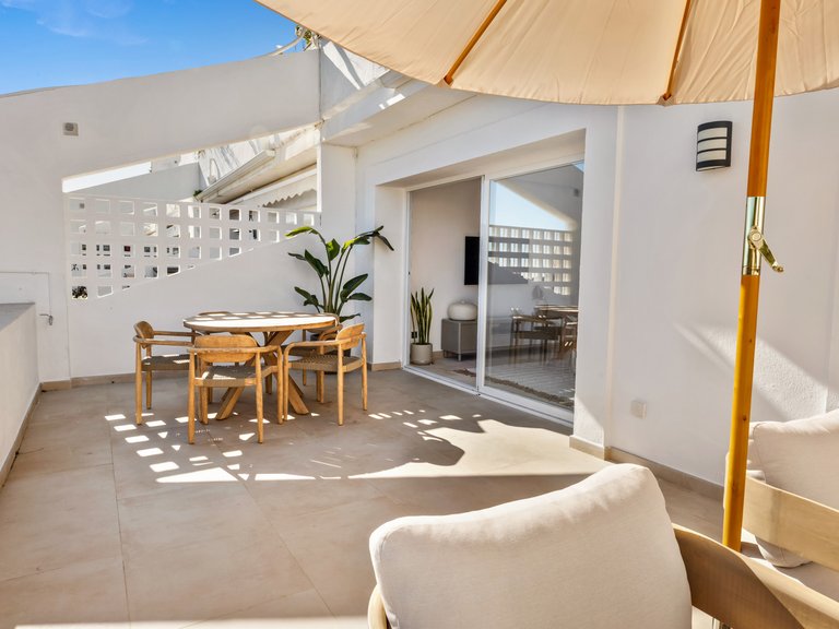Apartment for Sale  in Benahavis, Malaga 39