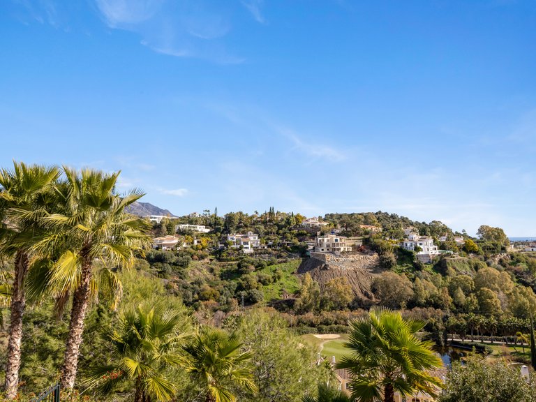 Apartment for Sale  in Benahavis, Malaga 55