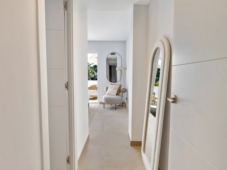 Apartment for Sale  in Benahavis, Malaga 32