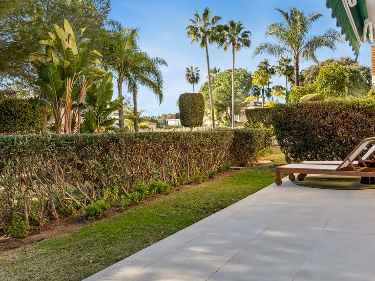 Apartment for Sale  in Marbella, Malaga 34