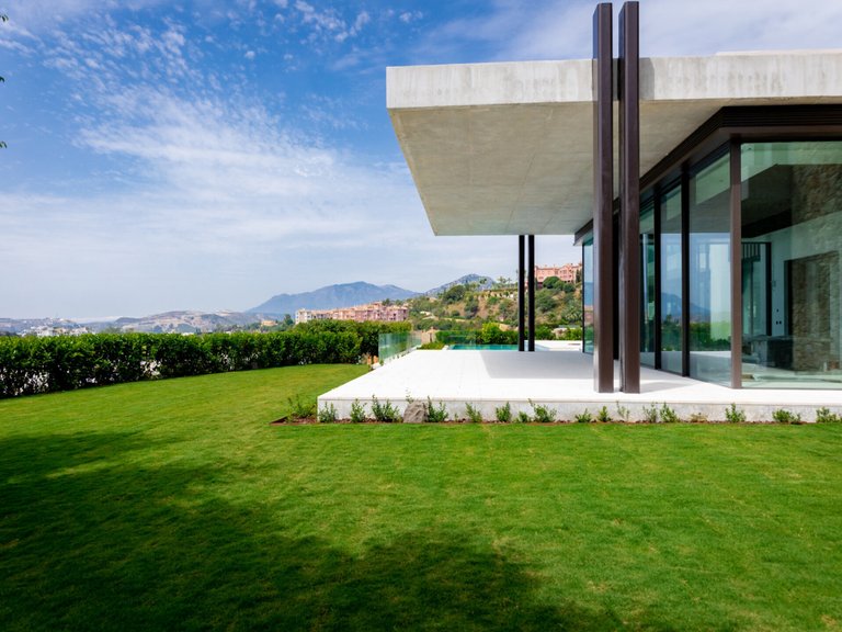 Apartment for Sale  in Benahavis, Malaga 51