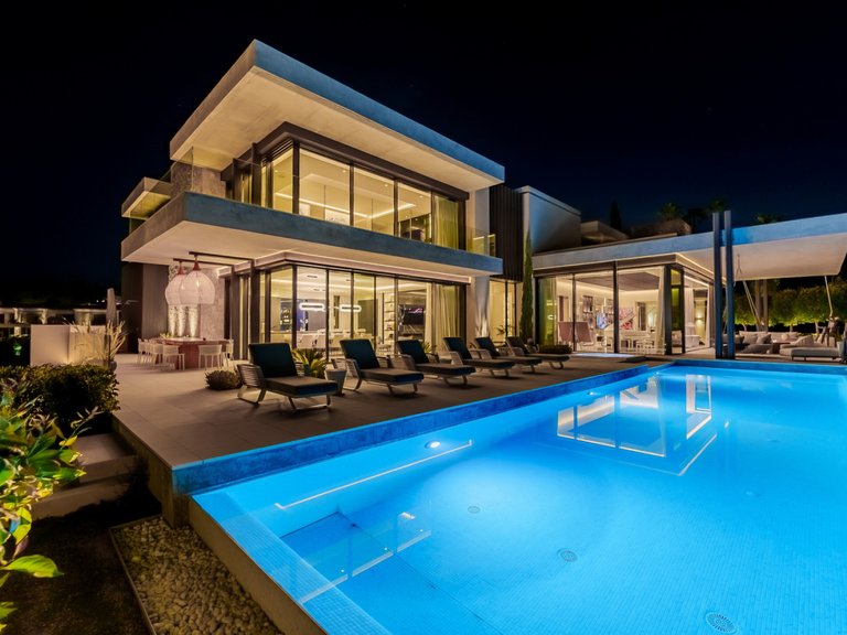Apartment for Sale  in Benahavis, Malaga 50
