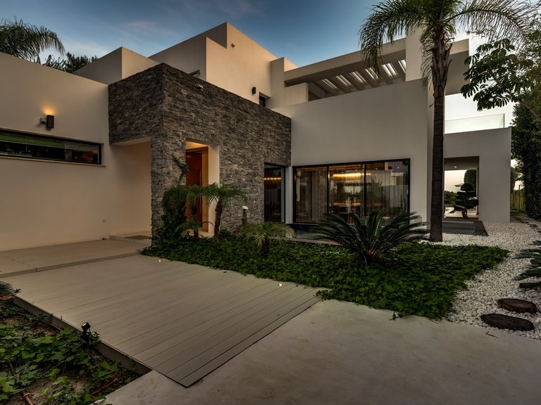 Apartment for Sale  in Marbella, Malaga 52