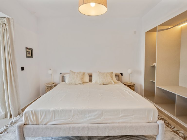 Apartment for Sale  in Marbella, Malaga 27