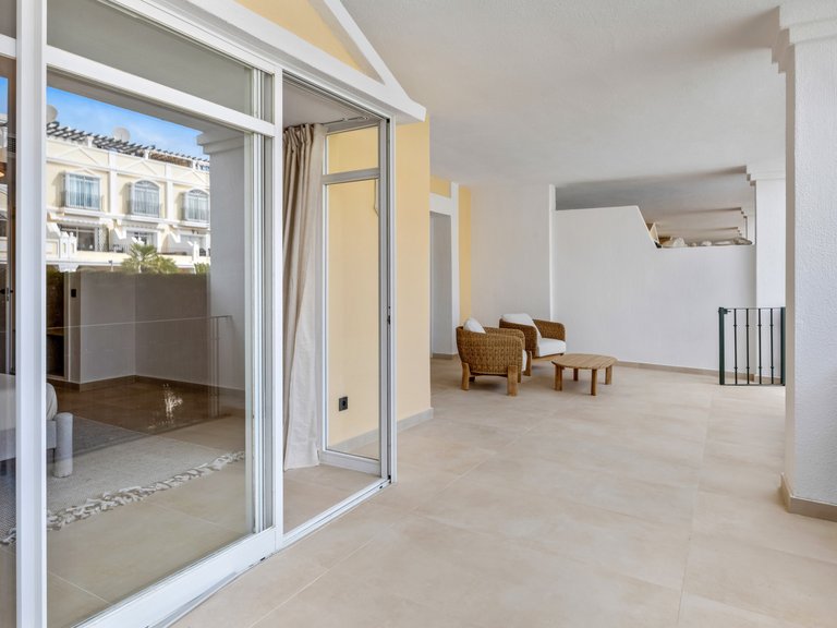 Apartment for Sale  in Marbella, Malaga 34