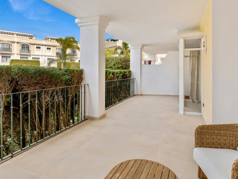 Apartment for Sale  in Marbella, Malaga 37