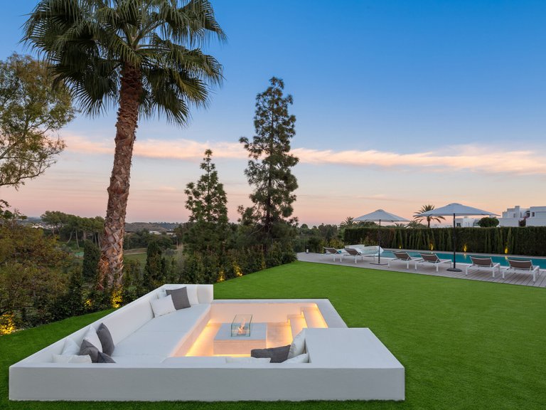 Apartment for Sale  in Marbella, Malaga 2