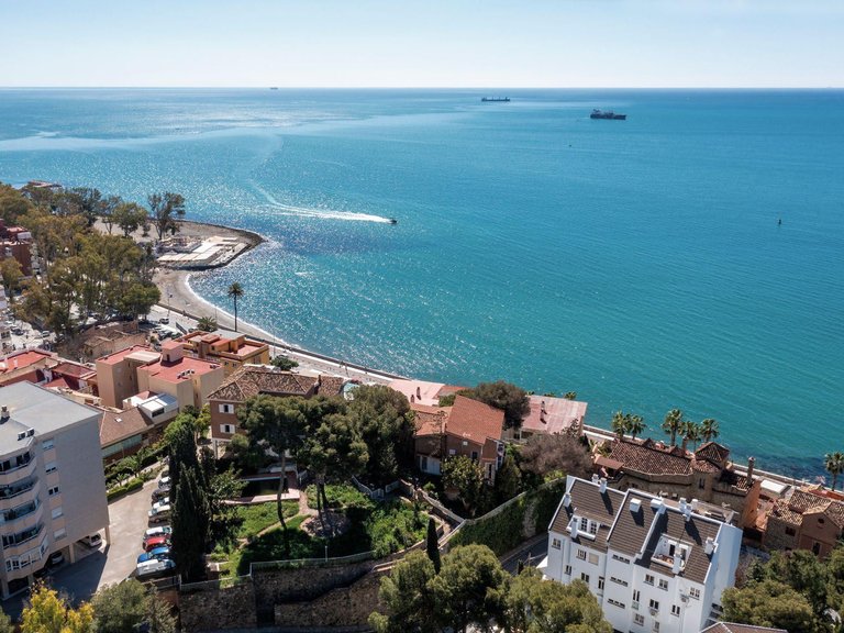 Apartment for Sale  in Malaga, Malaga 17