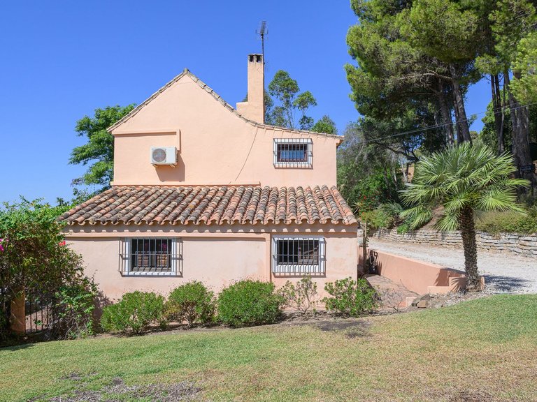 Apartment for Sale  in Estepona, Malaga 24