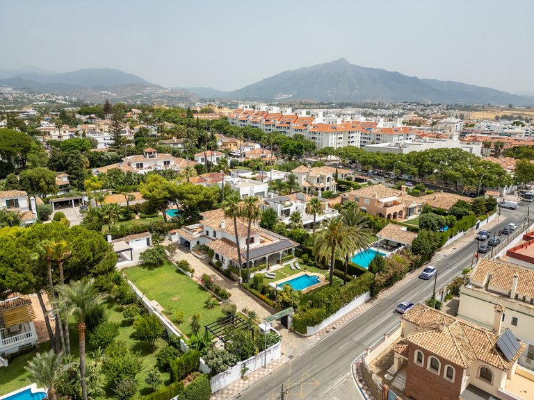 Apartment for Sale  in San Pedro De Alcantara, Malaga 40